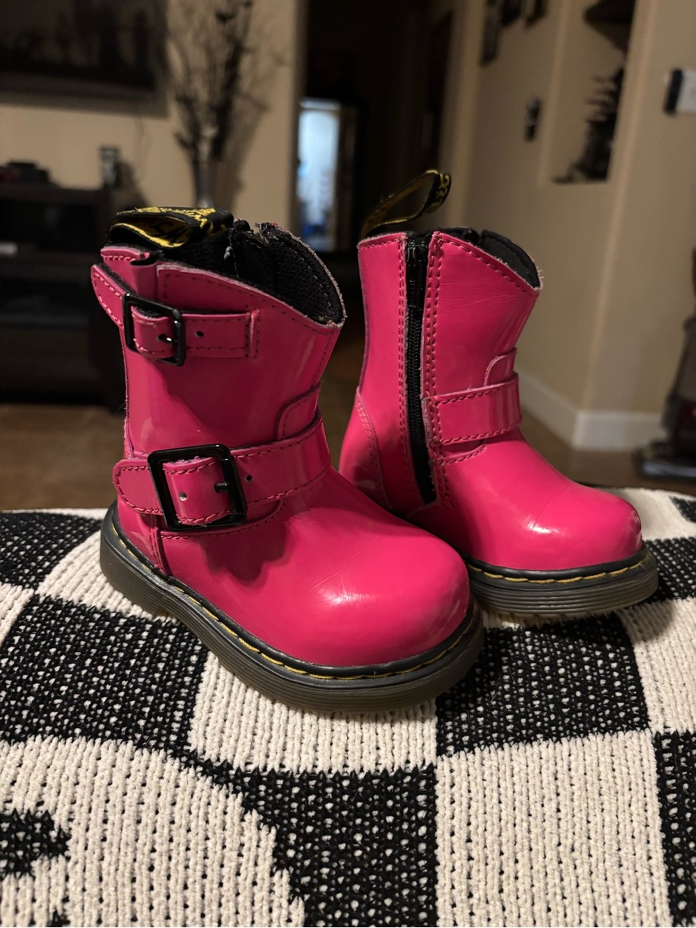 Dr martens Jiffy pink patent boots 4